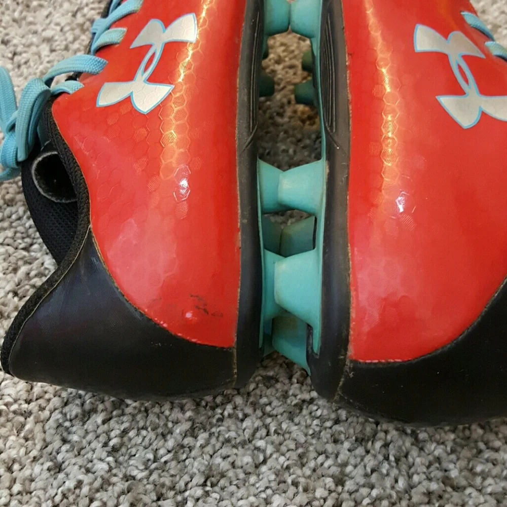 Under armour blur sport shoes sneakers kids soccer size 2.5Y